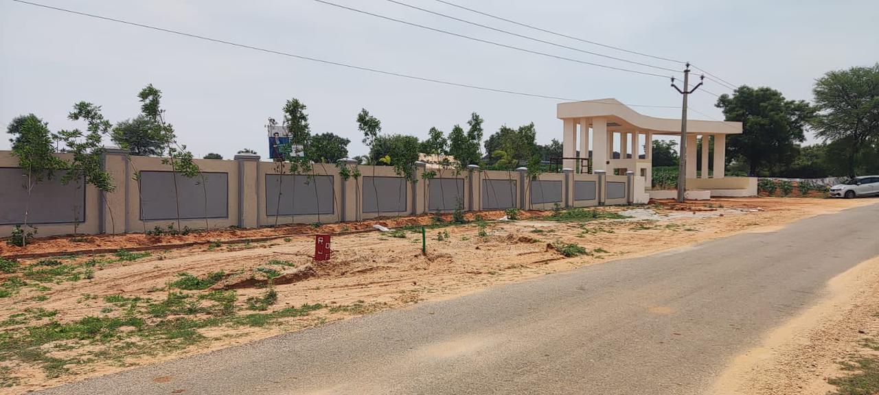 Open plots at kongarakalan- adibatla near ORR